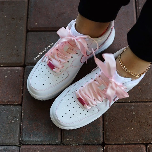 Nike Custom Air Force 1 Low with Matching Satin Laces NWT - Picture 5 of 15